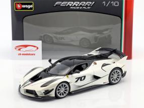 Ferrari FXX-K Evoluzione #70 Opførselsår 2018 hvid metallisk / sort 1:18 Bburago