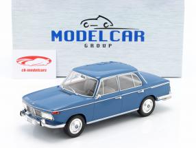 BMW 2000 Tilux (Taper 121) Année de construction 1966 bleu foncé 1:18 Model Car Group