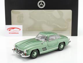 Mercedes-Benz 300 SL (W198) Année de construction 1954-1957 vert clair 1:18 Norev