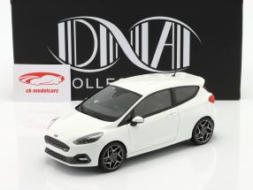 Ford Fiesta ST year 2020 frozen white 1:18 DNA Collectibles