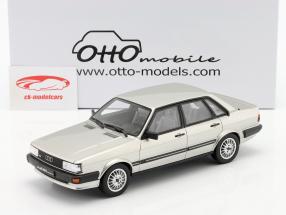 Audi 80 quattro (B2) Año de construcción 1983 plata 1:18 OttOmobile