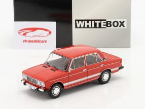 Lada 1600 LS Byggeår 1976 rød 1:24 WhiteBox