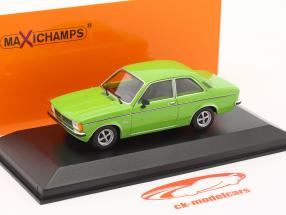 Opel Kadett C limusina Año de construcción 1978 verde 1:43 Minichamps