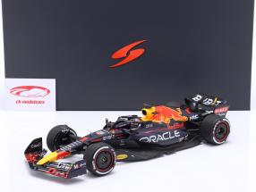 M. Verstappen Red Bull RB18 #1 Winner Miami GP formula 1 World Champion 2022 1:18 Spark