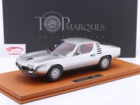 Alfa Romeo Montreal Byggeår 1970 sølv 1:12 TopMarques