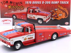 Dodge D-300 Ramp Truck Mongoose Ano de construção 1970 vermelho / branco 1:18 GMP