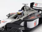 Mika Häkkinen McLaren MP4/13 #8 campione del mondo formula 1 1998 1:18 Minichamps