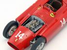 Peter Collins Ferrari D50 #14 победитель французский GP формула 1 1956 1:18 CMC