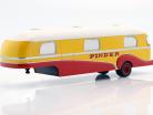 remorque Caravan Pinder cirque année de construction 1955 jaune / rouge / blanc 1:43 Direkt Collections