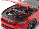 Ford Mustang Ano de construção 2015 vermelho 1:18 Maisto