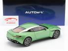 Aston Martin DB11 Bouwjaar 2017 appletree groen 1:18 AUTOart