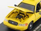 Ford Crown Victoria 出租车 建造年份 2008 电影 John Wick 2 (2017) 黄 1:43 Greenlight