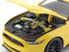 Ford Mustang année 2015 jaune 1:18 Maisto