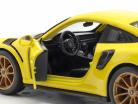 Porsche 911 (991 II) GT2 RS Bouwjaar 2018 geel / zwart 1:24 Maisto