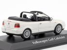 Volkswagen VW Golf IV cabriolé ano de construção 1998 branco 1:43 Minichamps