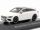 Mercedes-Benz CLA Shooting Brake (X118) anno di costruzione 2019 bianco polare 1:43 Spark