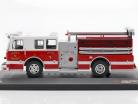 Seagrave Marauder II Charlotte Fire Department rot / weiß 1:43 Ixo