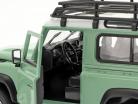 Land Rover Defender met dak rek groen / wit 1:24 Welly