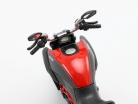 Ducati Diavel Carbon preto / vermelho 1:12 Maisto