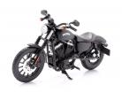 Harley Davidson Sportster Iron 883 Ano de construção 2014 preto 1:12 Maisto