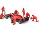 Formula 1 Pit crew characters set #1 Team Red 1:43 American Diorama
