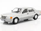 Mercedes-Benz 560 SEL Classe S (W126) 1985 argent astral / gris 1:18 iScale