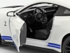 Ford Mustang Shelby GT500 Bouwjaar 2020 Wit met blauw strepen 1:18 Maisto