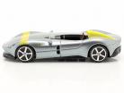 Ferrari Monza SP1 Año de construcción 2019 gris-plata metálico / amarillo 1:43 Bburago