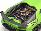 Lamborghini Aventador SVJ Ano de construção 2019 esteira verde metálico 1:18 AUTOart