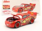 Lightning McQueen #95 Disney Movie Cars red with showcase 1:18 Schuco