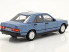 Mercedes-Benz 190E (W201) Anno di costruzione 1982-1988 diamante blu 1:18 Norev