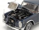 Mercedes-Benz 600 Pullman Landaulet (W100) Année de construction 1965-81 bleu 1:18 CMC