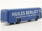 Berliet PLK8 bus Huiles Berliet Byggeår 1955 blå 1:43 Hachette