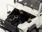 Land Rover Defender 90 Works V8 Baujahr 2018 weiß 1:18 LCD Models