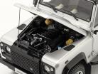 Land Rover Defender 90 Works V8 Baujahr 2018 silber 1:18 LCD Models