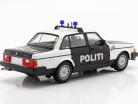 Volvo 240 GL police Norway year 1986 black / White 1:24 Welly