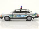 Volvo 240 GL Polis (Politi Sverige) 1986 hvid / blå / gul 1:24 Welly