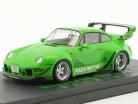 Porsche 911 (993) RWB Rauh-Welt Rough Rhythm grøn 1:43 Tarmac Works
