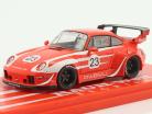 Porsche 911 (993) RWB Rauh-Welt RWBWU #23 rød / hvid 1:43 Tarmac Works
