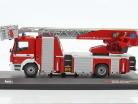 Mercedes-Benz Atego DLA(K) 23/12 Feuerwehr Halle (Saale) mit Drehleiter 1:43 Ixo