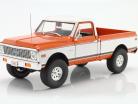 Chevrolet K-10 4x4 Off-Road Baujahr 1972 orange / weiß 1:18 GMP