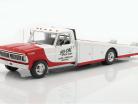 Ford F-350 Ramp Truck So-Cal Speed Shop Année de construction 1970 Blanc / rouge 1:18 GMP