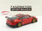 Porsche 911 (991 II) GT2 RS Weissach Paket 2018 rot / goldene Felgen 1:18 Minichamps