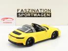 Porsche 911 (992) Targa 4 GTS Anno di costruzione 2021 racing giallo 1:18 Minichamps