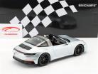Porsche 911 (992) Targa 4 GTS Année de construction 2021 GT argent métallique 1:18 Minichamps