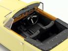 Triumph Vitesse Mk II DHC cabriolet RHD Byggeår 1968 fløde gul 1:18 Cult Scale