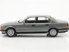 BMW 740i (E32) Gris metallic 1:18 Model Car Group