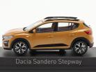 Dacia Sandero Stepway Año de construcción 2021 naranja metálico 1:43 Norev