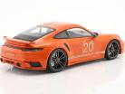 Porsche 911 (992) Turbo S Coupe Sport Design 2021 orange 1:18 Minichamps