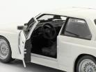 BMW M3 (E30) Anno di costruzione 1988 bianco 1:24 Bburago